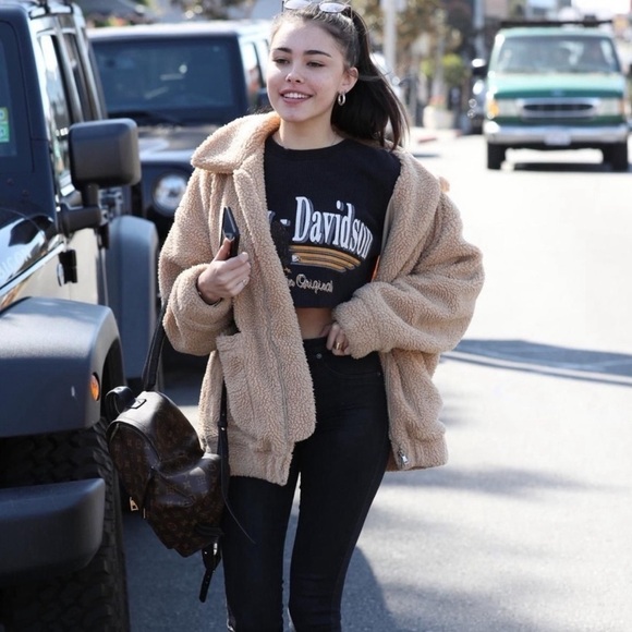 I am GIA Pixie Coat in Caramel - Size oversized Xs -small - Picture 3 of 8